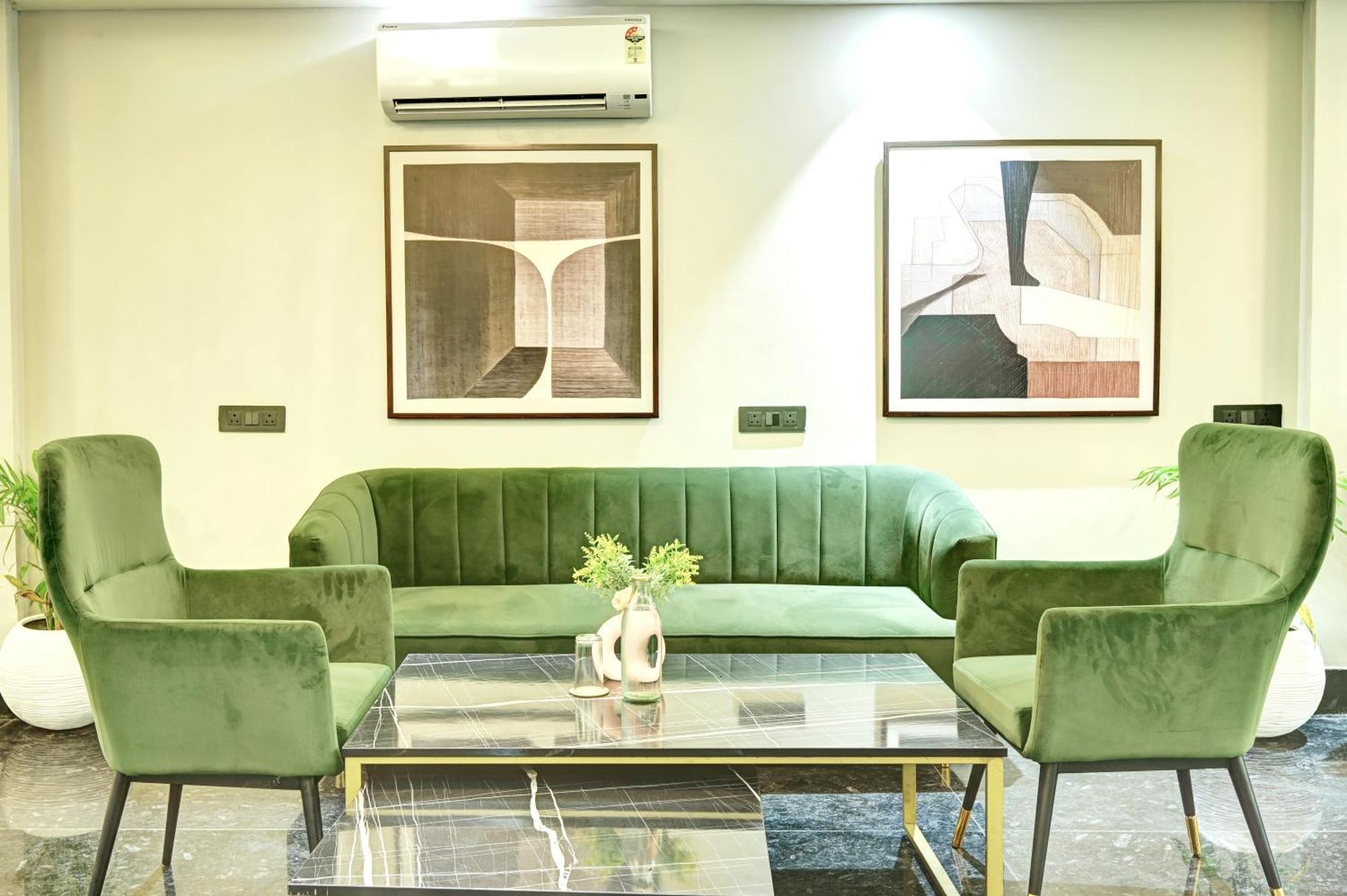 Saltstayz Olive - Pitampura 4*