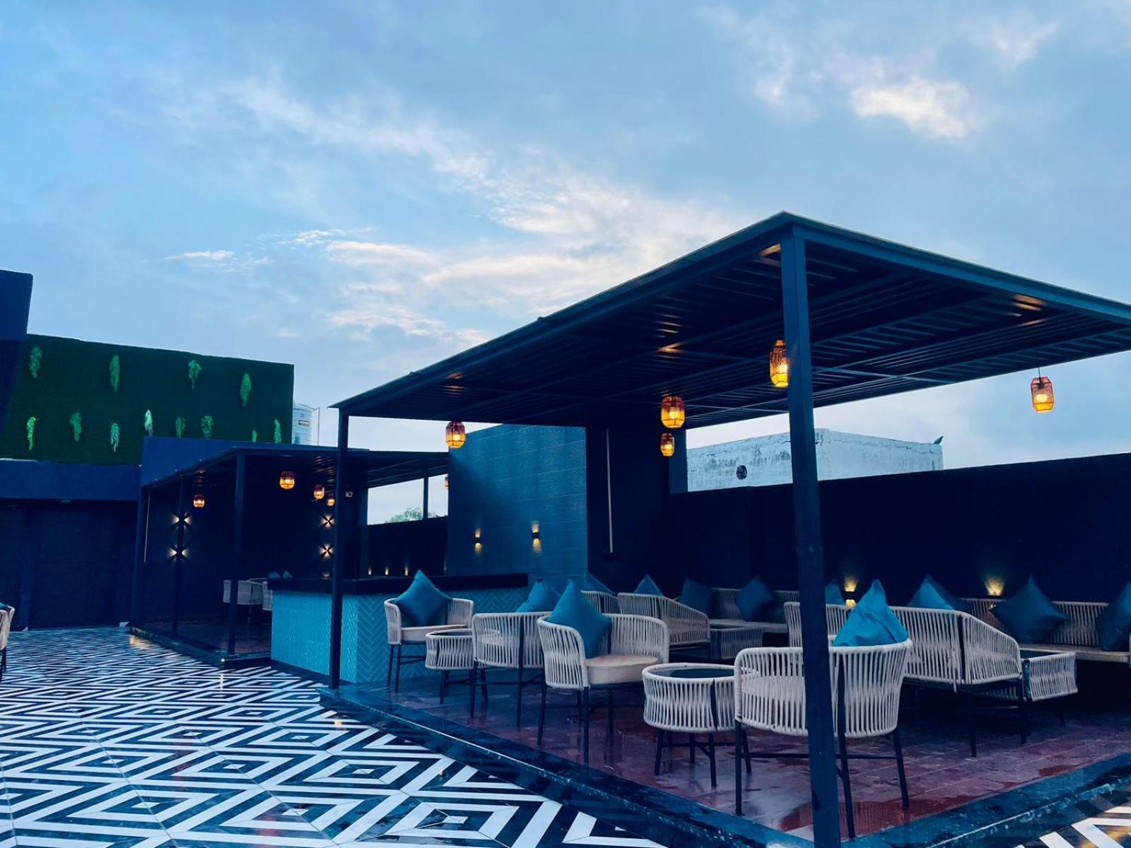 Saltstayz Olive - Pitampura Hotel New Delhi